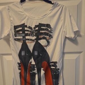 Chic White Tee with Black and Red Stiletto Design